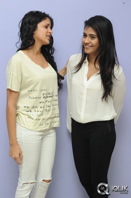 Celebs-at-Ala-Ela-Movie-Special-Show